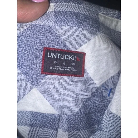 UNTUCKit Women's‎ checkered, long sleeve shirt, size 8 - Picture 4 of 6